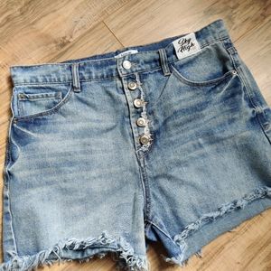 Kensie High Rise Shorts